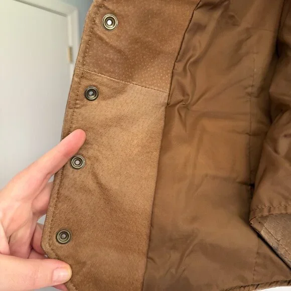 Vintage Wilsons Genuine Brown Leather Vest with Snaps and Adjustable Back - Picture 6 of 13